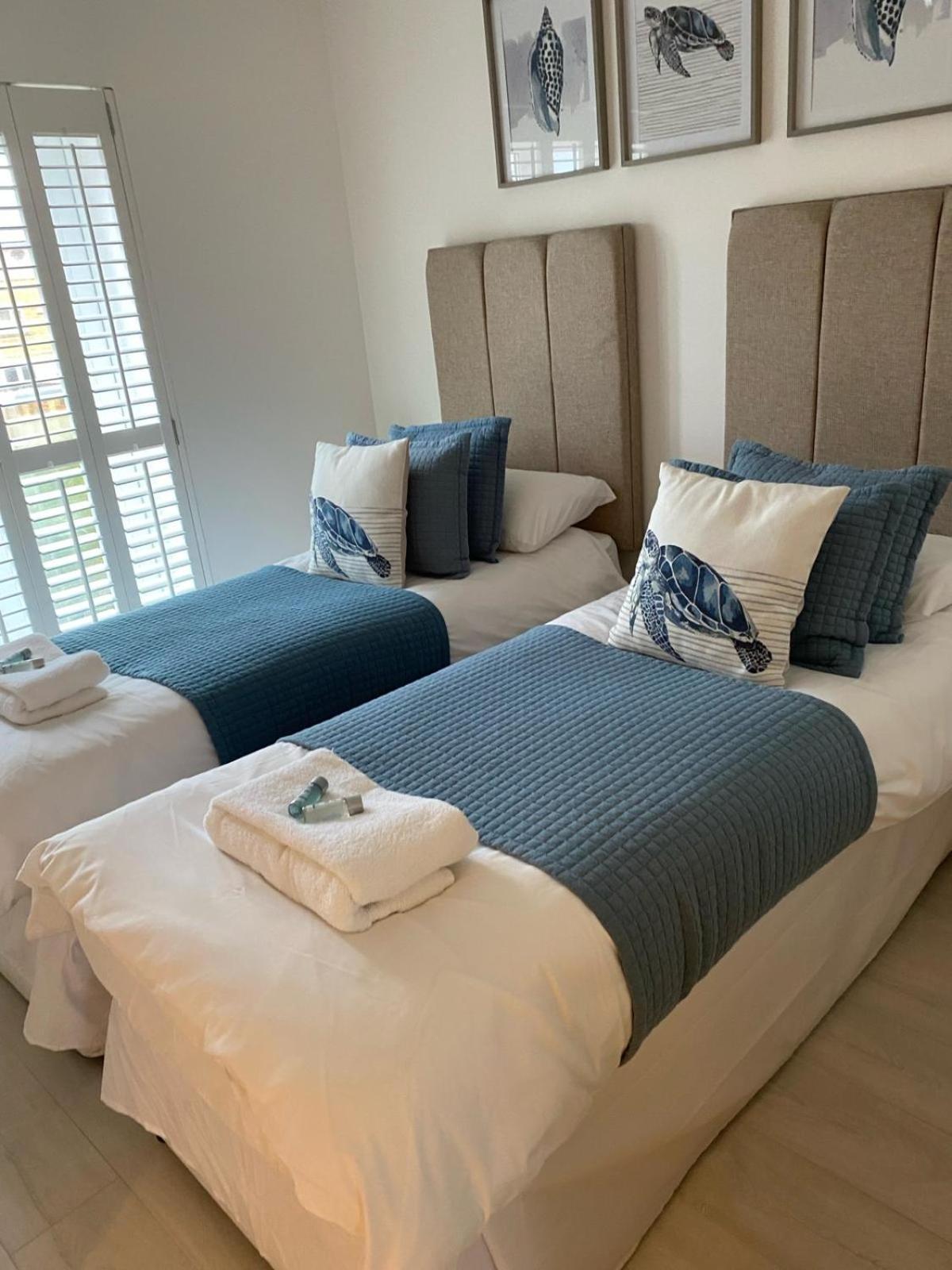 Luxury Beachfront Outstanding 2 Bedroom Apartment WTA WTA Eastbourne Exterior foto